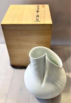 共箱入り　照井一玄 青白磁壷 白い花　人間国宝　花瓶 花器 壺