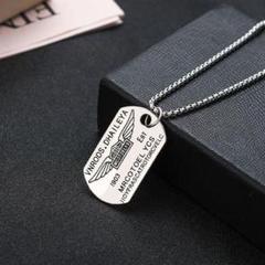 【新品】ロングチェーンタイプのネックレス(ジュエリーポーチ付き)
