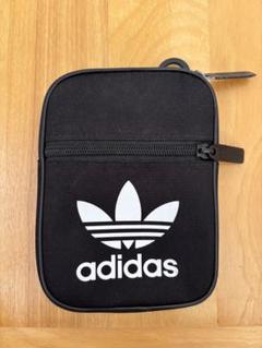 【美品】adidas originals by HYKE　コラボマルチポーチ 美品】adidas originals by HYKEコラボマルチポーチ