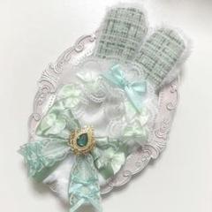 ♡ぬい服　10〜12cm用　ホワイト×グリーン　うさぎ　チェーンフック付き♡のサムネイル