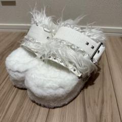 dimmoire ディムモアール ファー×スタッズサンダル【White