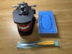 タイポドント咬合器&メタルティースセット　ロッキー（JMオーソ）型　中古 タイポドント咬合器&メタルティースセット ロッキー（JMオーソ
