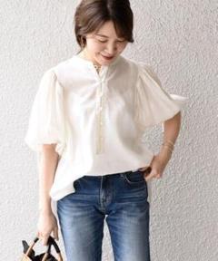 極美品✨定価１.４万❤️　オフホワイト　シップス　リボンカフスリーブブラウス