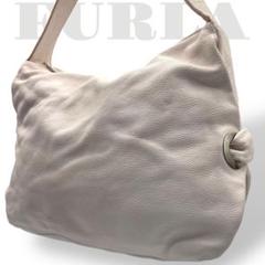 美品　A4収納　フルラ　ワンショルダーバッグ　レザー　本革　ピンク