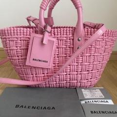 BALENCIAGA ビストロ カゴバッグ ピンク ミニバッグも登場！ 「バレンシアガ」のかごバッグ風ライン