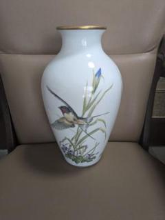 フランクリン ポーセリン The Meadowland Bird Vase Franklin Porcelain the Meadowland Bird Vase by Basil Ede