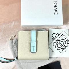 2025年最新】LOEWE レディース 折り財布の人気アイテム - メルカリ