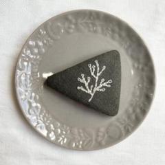 ハンドメイド　パッチンピン　さんかくピン① u
