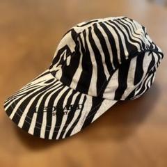 美品　LEONARD SPORT 黒バケットハット カラフルプリント 美品 LEONARD SPORT 黒バケットハット カラフルプリント - メルカリ
