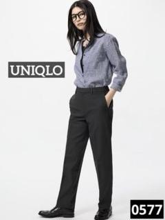 0577 UNIQLO 感動スリムパンツ ブラック
