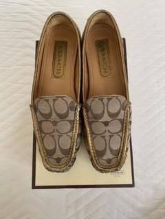 新品未使用　COACH ローファー ベージュ・ブラウン COACH（ローファー/革靴）のフリマアイテム一覧