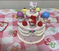 レア　キティ　マイメロ　キキララ　プリン　サンリオ　ケーキ　ペン立て　スタンド