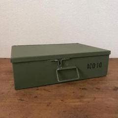 ヴィンテージ ランドリーピンBOX 箱 金属製 米軍 ヴィンテージ ランドリーピンBOX 箱 金属製 米軍 - メルカリ