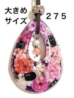 コデマリ　ミニ薔薇入りネックレス　大きめサイズ　天然石パーツ月　黒猫ちゃん