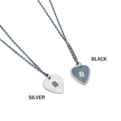 防弾少年団(BTS) - 両色BTS SUGA ユンギ ネックレス Guiter Pick ギターピック ARTIST MADE COLLECTION BY BTS - SUGA - GUITAR PICK NECKLACE