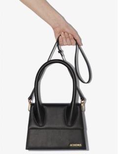 2022年最新】jacquemus バッグの検索結果 - メルカリ