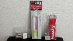 supreme キーホルダー ピンバッジ 水平器のサムネイル