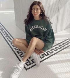 ALEXIA STAM トレーナー オーバーサイズスウェット新品未使用タグ付き！ セール】Wellness Message Sweatshirt /メッセージスウェット