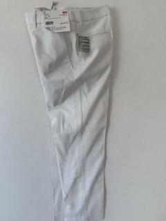 UNIQLOイージーケアストレッチクロップドパンツ白