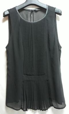 ZARA♥️ノースリーブブラウス