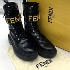 大きいサイズ　極美品　FENDI 　バイカーブーツ　ロゴ金具　ゴールド　24.5 大きいサイズ 極美品 FENDI バイカーブーツ ロゴ金具 ゴールド