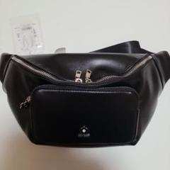 【未使用級】MARY QUANT　レザーボディバッグ NEW ERA(R) × MARY QUANTスクエア ボディバッグ｜マリークヮント