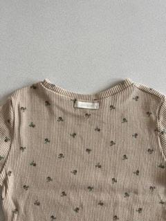 美品　韓国子ども服　minirobe ワッフルフラワーT ベージュ　90〜100