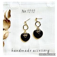 ♡ハンドメイドピアス イヤリング♡No.1212