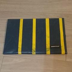 FREITAG クラッチバッグ ネイビー×イエロー