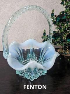フェントン オパールセント キャンデイディッシュ Vintage Fenton Iridized French Opalescent Spiral Optic