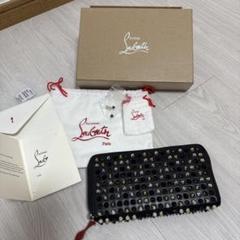 Christian Louboutin スタッズ付き長財布