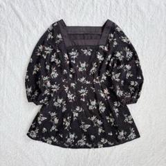 グレースコンチネンタル レース刺繍 スクエアネックトップ 花柄 黒 Mサイズ
