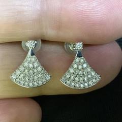 専用JF161★高級 ダイヤモンド0.3ct K18PG ピアス 鑑別書付 専用JF161☆高級 ダイヤモンド0.3ct K18PG ピアス 鑑別書付