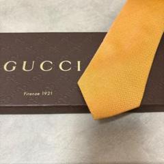 美品 GUCCI グッチ シルク 100％ ライトオレンジ GG柄 美品 GUCCI グッチ シルク 100％ ライトオレンジ GG柄 - メルカリ