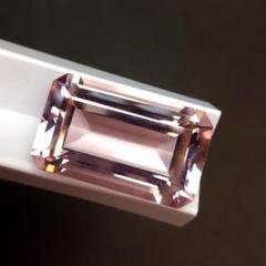 23.17ct天然モルガナイトルース　大粒　高品質
