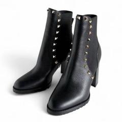 valentino⭐︎ロックスタッズ アンクルブーツ VALENTINO ロックスタッズ ノワール アンクルブーツ 35
