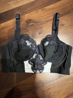 Lala Grant 黒 レースブラジャー3/4 ブラックC85未開封 Grant E One's（ブラ）のフリマアイテム一覧
