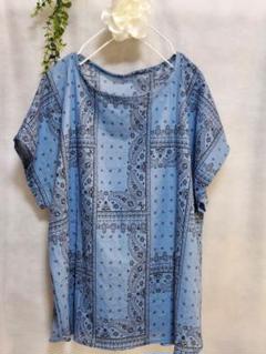 ハンドメイド　青いバンダナプリントの半袖シャツ　軽くて涼しい　ゆる楽