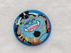 ワンピース刺繍缶バッジ　ジンベエのサムネイル
