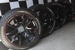 愛知 ハイエース 200 ホイール タイヤ TOYO H30 レイズ RAYS