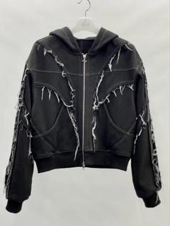 Keshi着用BLR BLUER Raw-Edged Hoodie zip-up