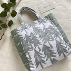 イザベルハンドメイドミナペルホネンforest wingと小花のストール。 ミナペルホネン 他 はぎれセット(A) forest wing入り♡ - メルカリ