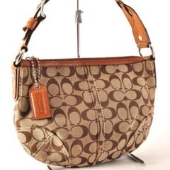 ＣＯＡＣＨ　ショルダーバッグ　シグネチャー　ハーフムーン　ベージュ型番11857 COACH ショルダーバッグ シグネチャー ハーフムーン