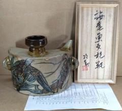 壺屋焼 金城敏幸 赤絵双魚文抱瓶（大） - メルカリ