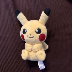 ポケモン ピカチュウ 手のひらサイズマスコットぬいぐるみ