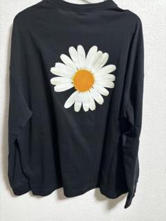 ナイキ×ピースマイナスワン　コラボTシャツ　黒　花プリント ナイキ×ピースマイナスワン コラボTシャツ 黒 花プリント - メルカリ