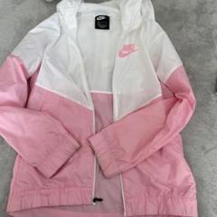 値下げ！【新品未着用】AKTE ピンク ウィンドブレーカー asics ピンク ウィンドブレーカー - メルカリ