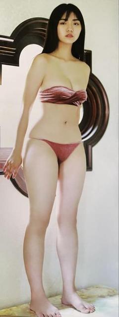 豊田ルナ　等身大ポスター