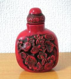 清 天然瑪瑙俏色鼻煙壷 メノウ嗅ぎタバコ 喫煙具 美しい石目★時代物★ 清 天然瑪瑙俏色鼻煙壷 メノウ嗅ぎタバコ 喫煙具 美しい石目☆