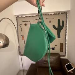 bagのサムネイル